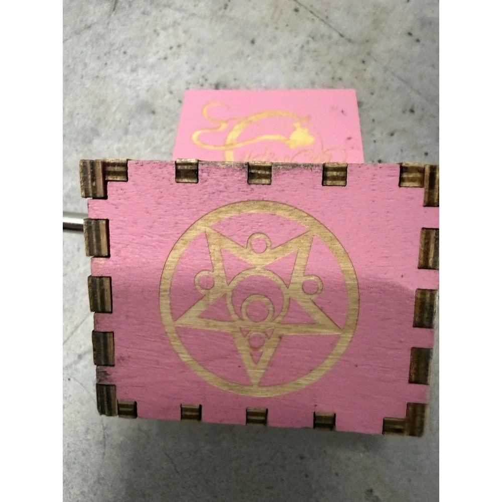 Sailor Moon Design Pink Wooden Manual Hand Crank Crank-Operated Music Box